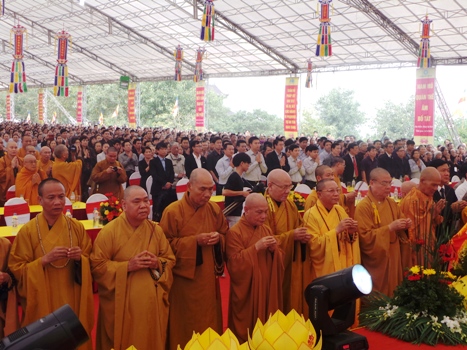 Đại lễ cầu siêu cho nạn nhân tử vong vì tai nạn giao thông